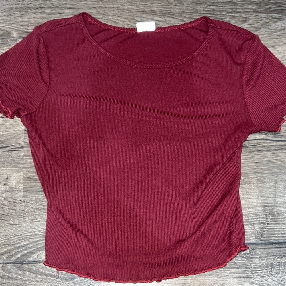 Medium maroon top
